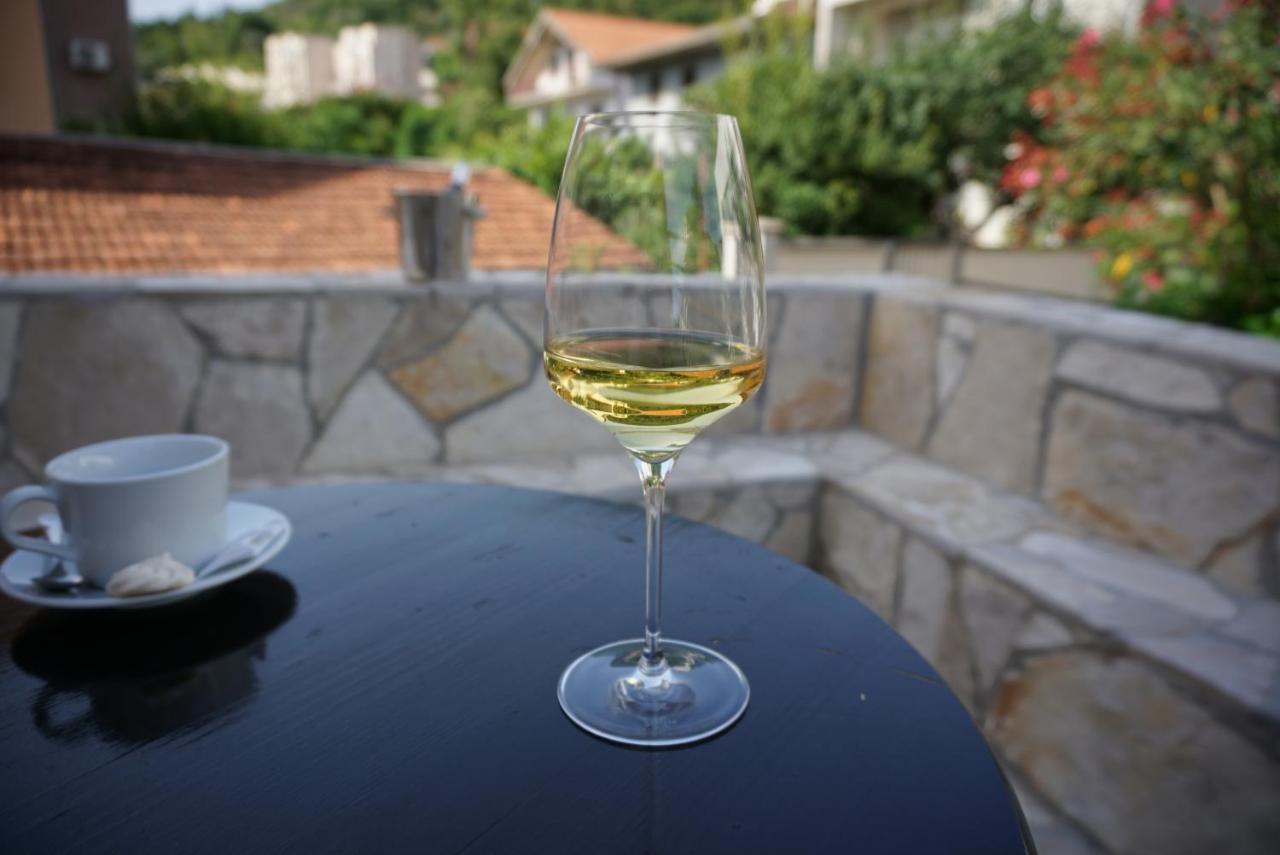 Apartments Zebra Tivat Zewnętrze zdjęcie